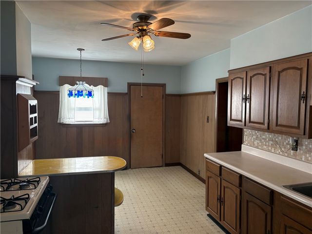 501 ARCADE Avenue, Seekonk, MA 02771