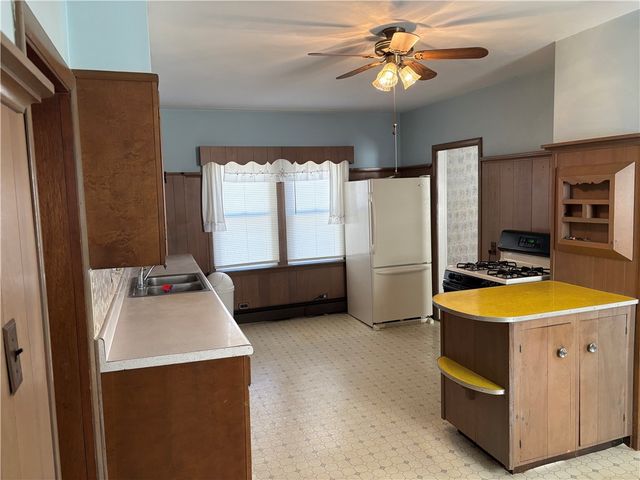 501 ARCADE Avenue, Seekonk, MA 02771