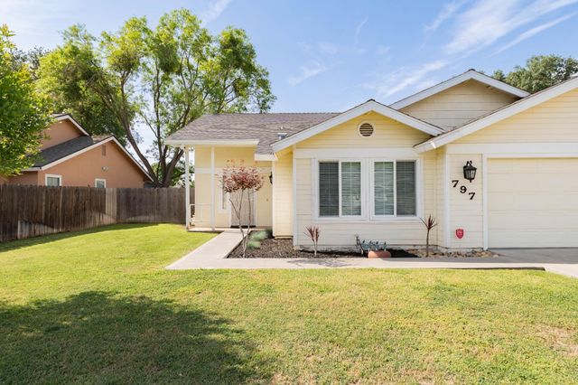 797 Elderwood Lane, Lemoore, CA 93245