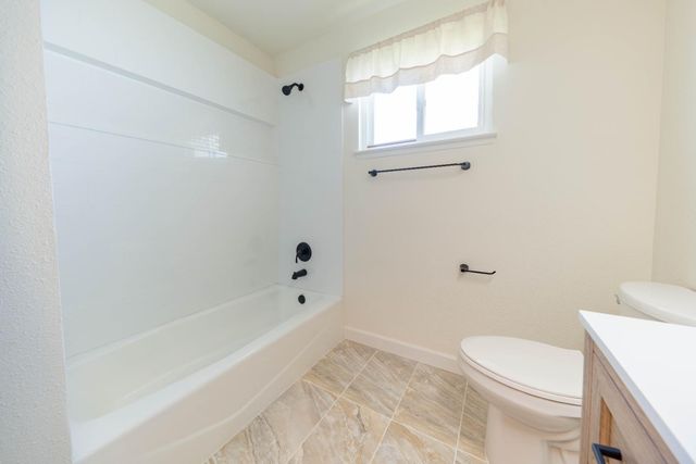 797 Elderwood Lane, Lemoore, CA 93245