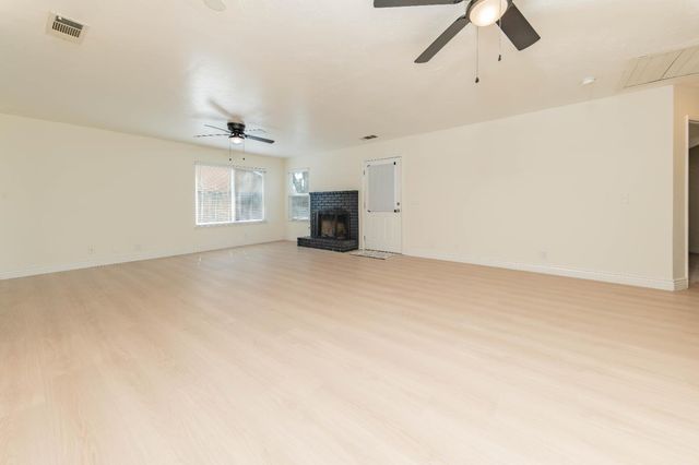 797 Elderwood Lane, Lemoore, CA 93245