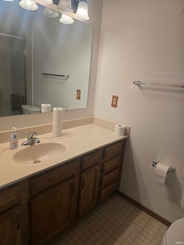 2028 Poppy Court, Mishawaka, IN 46544