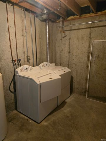 2028 Poppy Court, Mishawaka, IN 46544