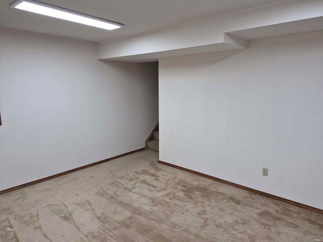 2028 Poppy Court, Mishawaka, IN 46544