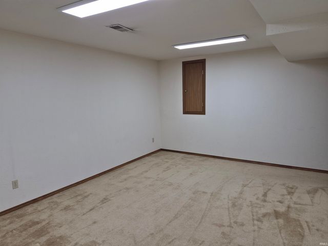 2028 Poppy Court, Mishawaka, IN 46544