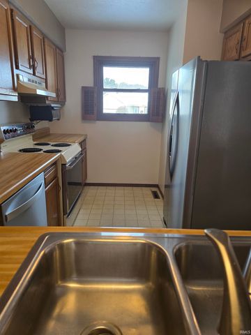 2028 Poppy Court, Mishawaka, IN 46544