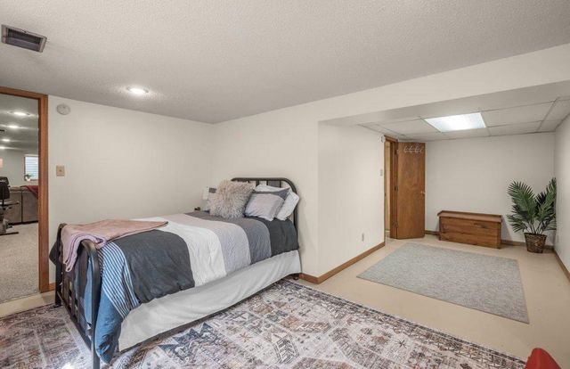 17100 11th Avenue N, Plymouth, MN 55447