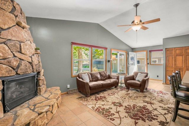 17100 11th Avenue N, Plymouth, MN 55447