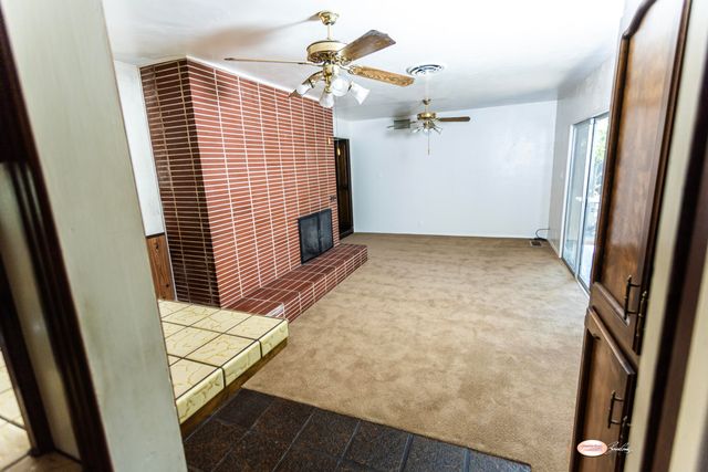 1019 N Manor Drive, Tulare, CA 93274