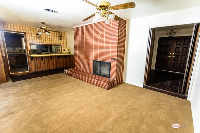 1019 N Manor Drive, Tulare, CA 93274