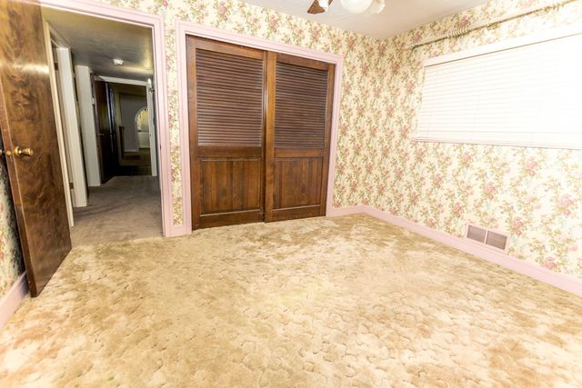 1019 N Manor Drive, Tulare, CA 93274