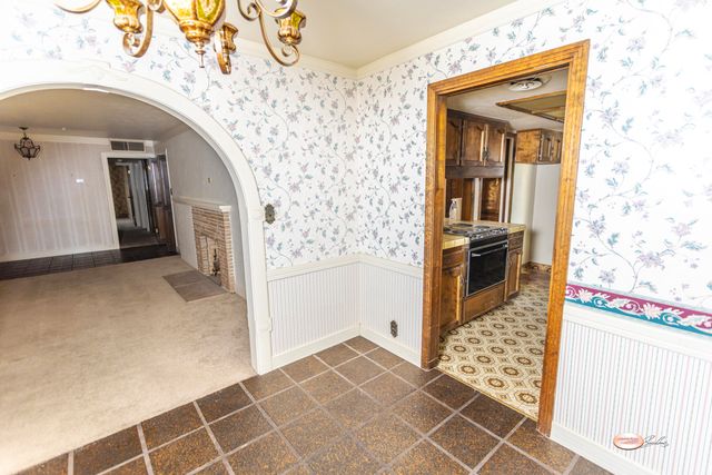 1019 N Manor Drive, Tulare, CA 93274