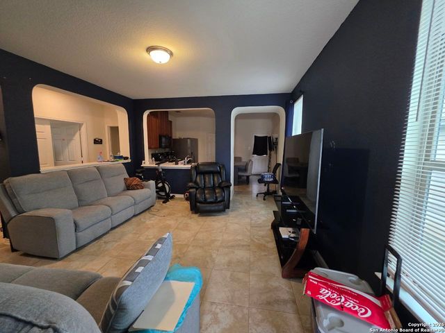 8439 Fortuna, San Antonio, TX 78252