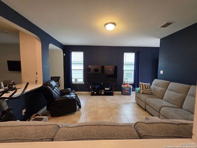 8439 Fortuna, San Antonio, TX 78252