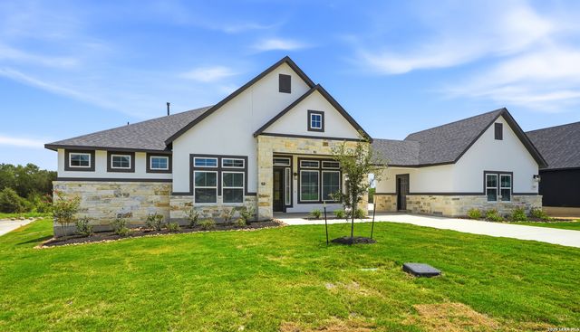 113 Raven Road, Castroville, TX 78009