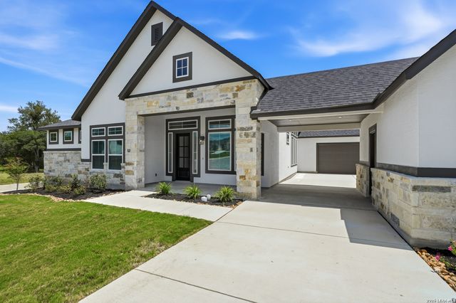 113 Raven Road, Castroville, TX 78009