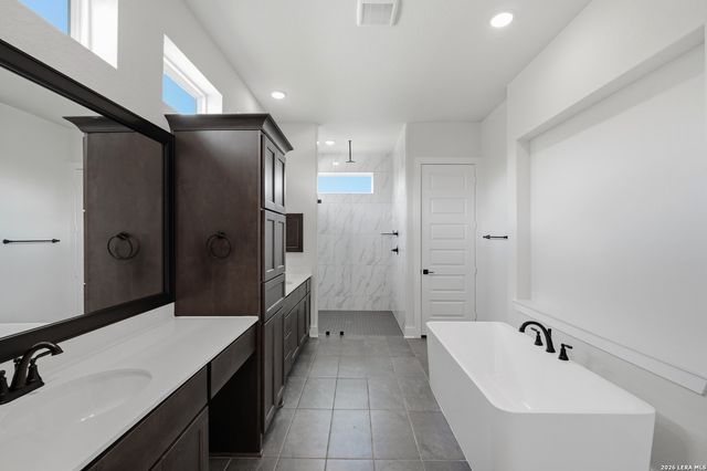 113 Raven Road, Castroville, TX 78009