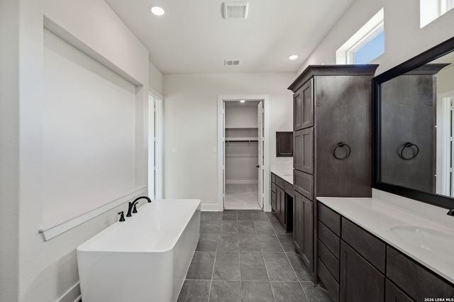 113 Raven Road, Castroville, TX 78009