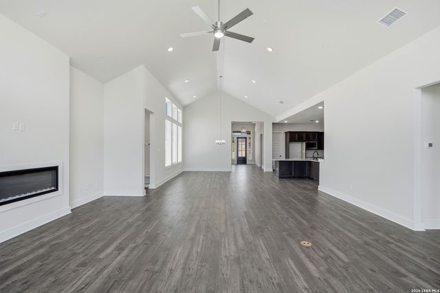 113 Raven Road, Castroville, TX 78009