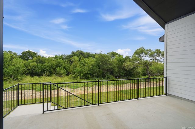 113 Raven Road, Castroville, TX 78009