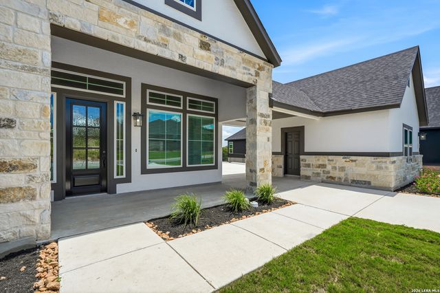 113 Raven Road, Castroville, TX 78009