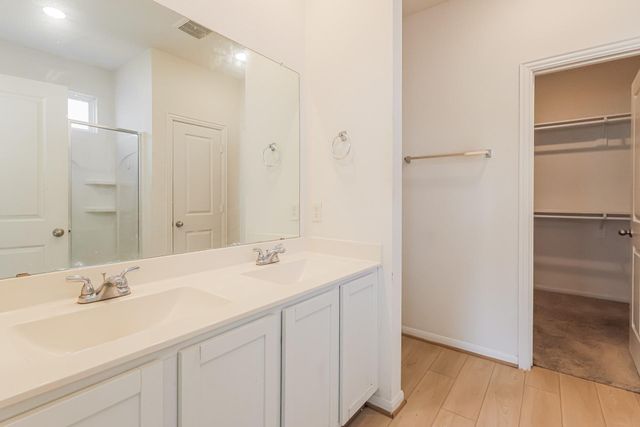 14846 Darbydale Drive, Houston, TX 77090