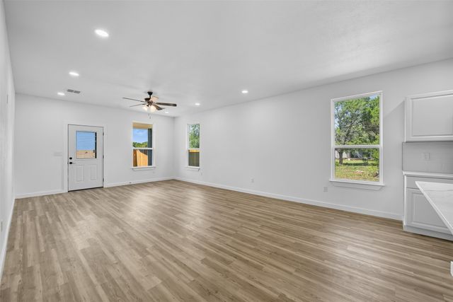 4302 Mountain Hollow Drive, Granbury, TX 76048