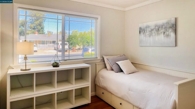 909 Santa Lucia Dr, Pleasant Hill, CA 94523