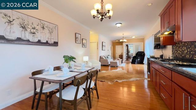 909 Santa Lucia Dr, Pleasant Hill, CA 94523