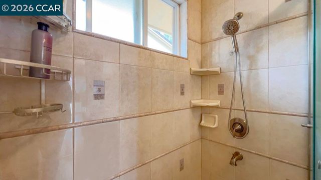 909 Santa Lucia Dr, Pleasant Hill, CA 94523