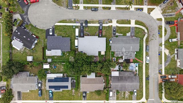 5816 Cleveland St 2, Hollywood, FL 33021