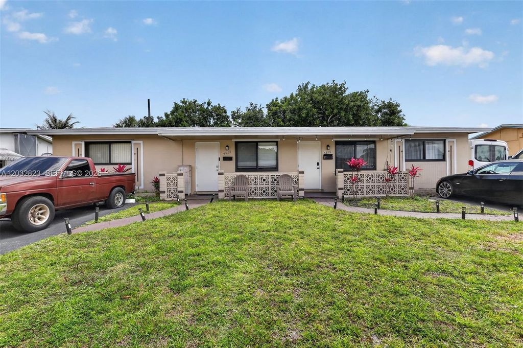 5816 Cleveland St 2, Hollywood, FL 33021