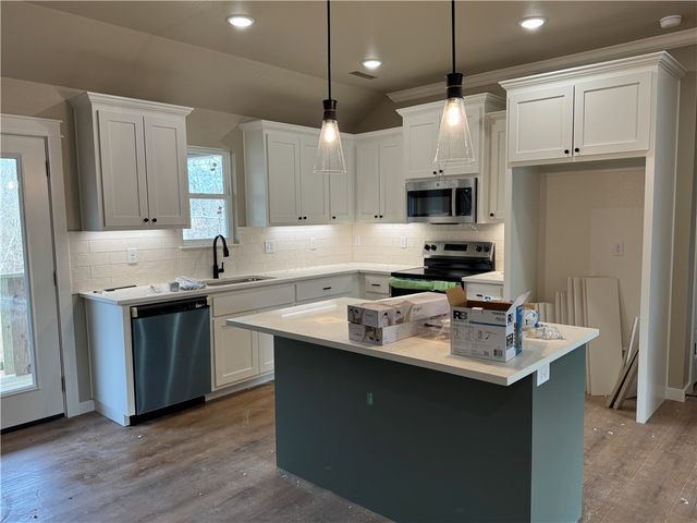 9 Richmond Lane, Bella Vista, AR 72714