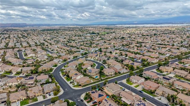 13615 Perry Ann Circle, Eastvale, CA 92880