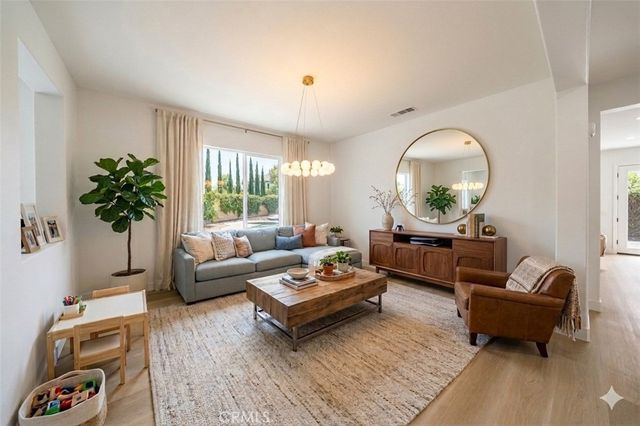 13615 Perry Ann Circle, Eastvale, CA 92880