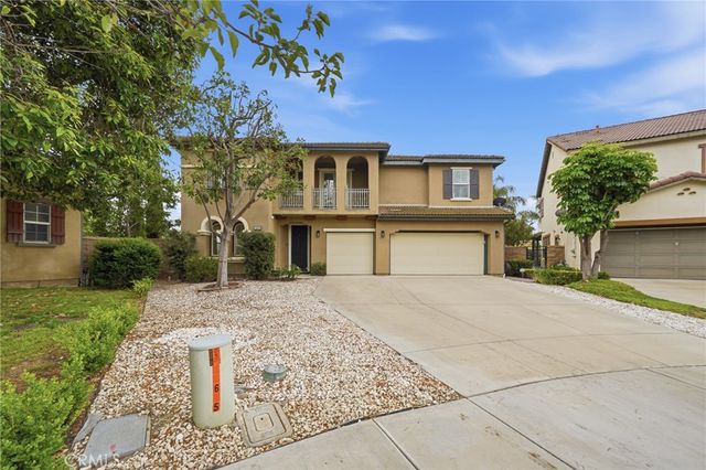 13615 Perry Ann Circle, Eastvale, CA 92880