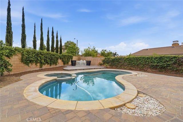 13615 Perry Ann Circle, Eastvale, CA 92880