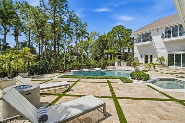 2712 Buckthorn WAY, Naples, FL 34105
