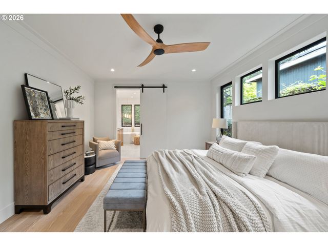 530 8TH St, Lake Oswego, OR 97034