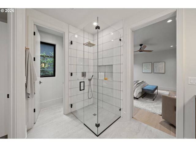 530 8TH St, Lake Oswego, OR 97034