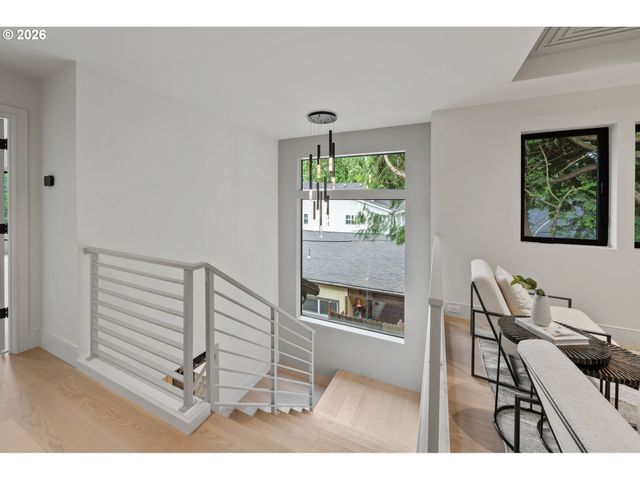 530 8TH St, Lake Oswego, OR 97034