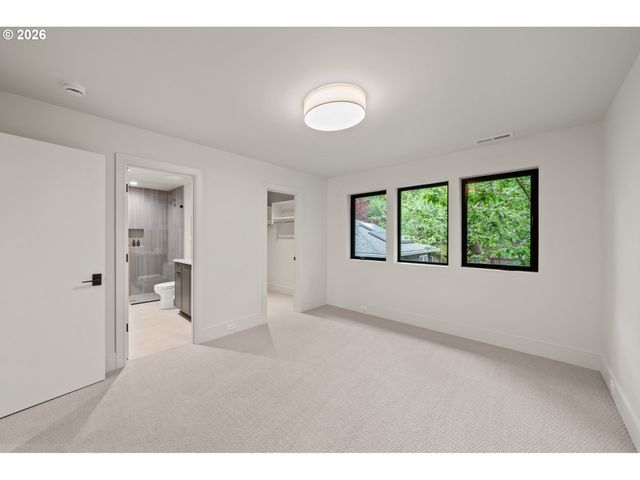 530 8TH St, Lake Oswego, OR 97034