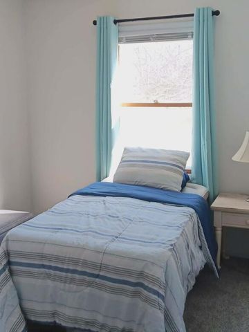 24271 Thousand Oaks Drive, Mattawan, MI 49071