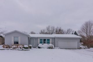 24271 Thousand Oaks Drive, Mattawan, MI 49071
