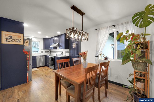 645 Riley Way Wy, Harrisburg, OR 97446