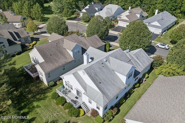 4 Gainsborough Court, Manalapan, NJ 07726