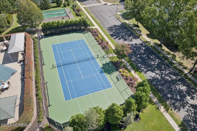 4 Gainsborough Court, Manalapan, NJ 07726
