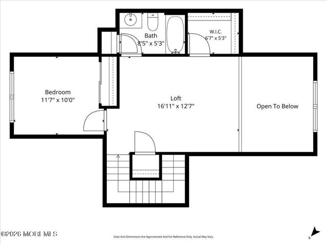 4 Gainsborough Court, Manalapan, NJ 07726