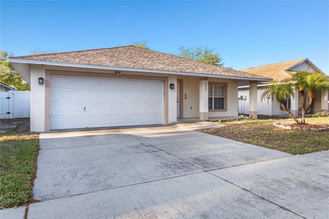 2209 PLEASURE RUN DRIVE, Ruskin, FL 33570