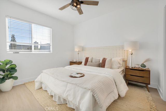 10832 W Riverton Court, North Hollywood, CA 91602